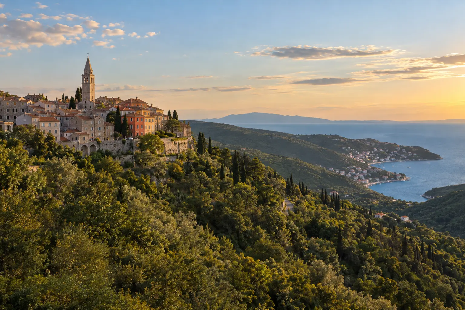 Traditional Istrian villa with a pool and landscaped garden: Labin